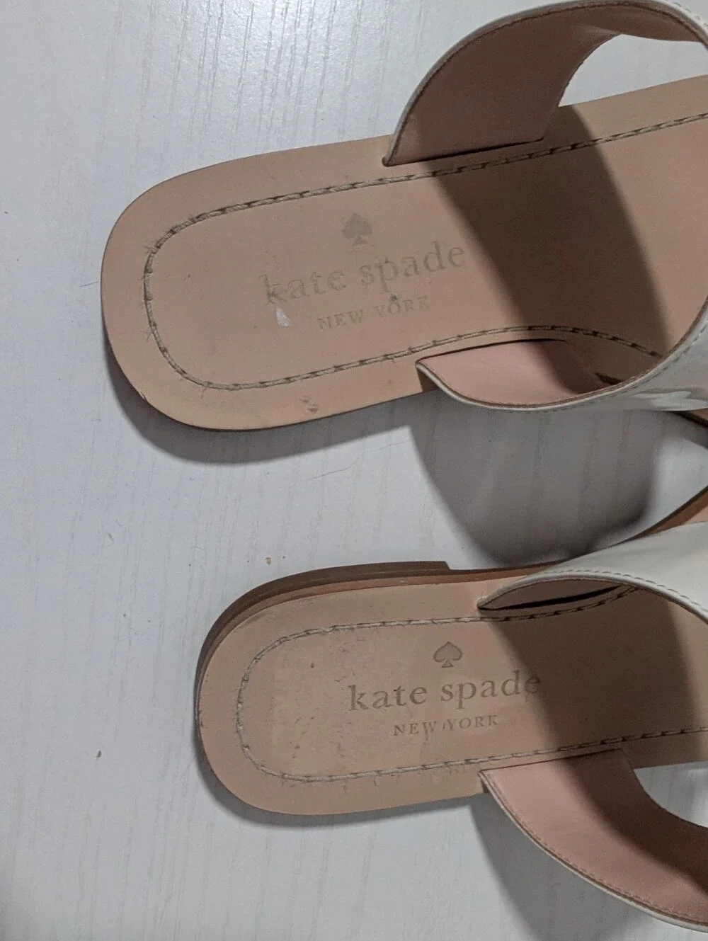 Kate Spade Cassia Ivory Patent Leather Sandals sz 7.5